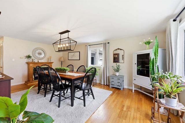 74 Shannon Ln, Westfield, MA 01085
