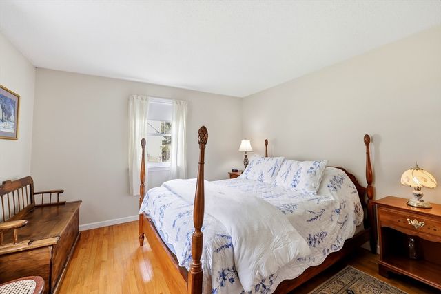 74 Shannon Ln, Westfield, MA 01085