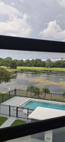 9688 Fontainebleau Blvd 404, Miami, FL 33172