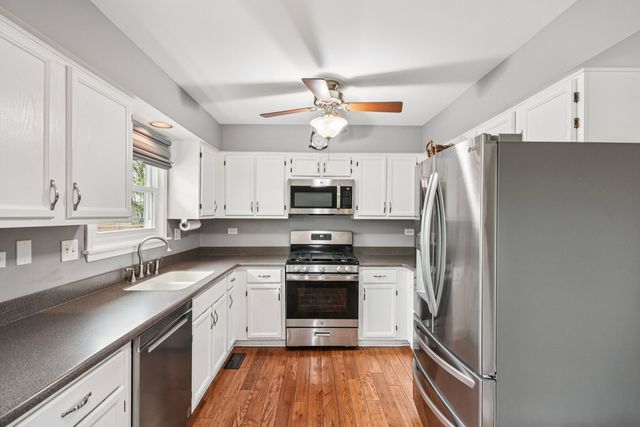 4425 Castlebar Lane, Hanover Park, IL 60133