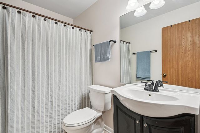 4425 Castlebar Lane, Hanover Park, IL 60133