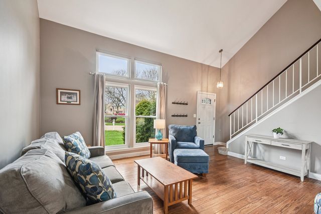 4425 Castlebar Lane, Hanover Park, IL 60133