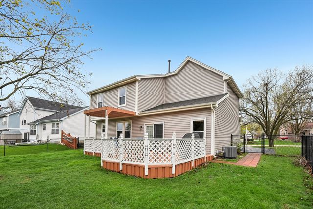 4425 Castlebar Lane, Hanover Park, IL 60133