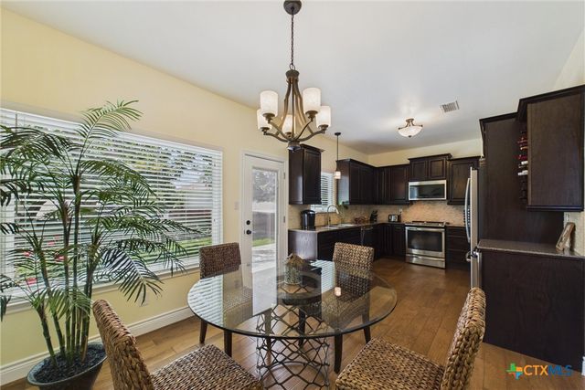1152 Berry Creek Drive, Schertz, TX 78154