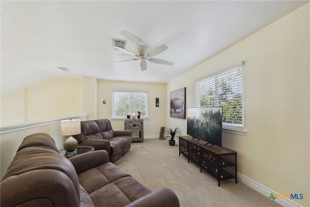 1152 Berry Creek Drive, Schertz, TX 78154