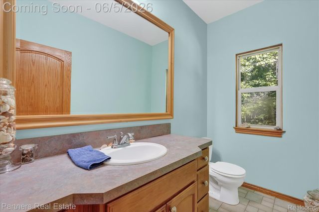 4053 Rolling Acres Drive, Hartland Township, MI 48353