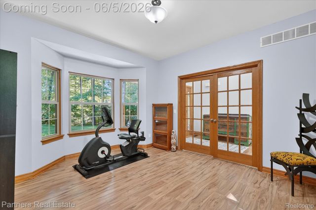 4053 Rolling Acres Drive, Hartland Township, MI 48353