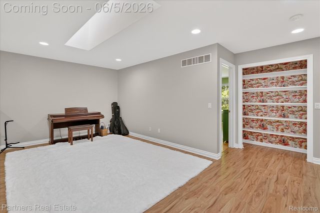 4053 Rolling Acres Drive, Hartland Township, MI 48353