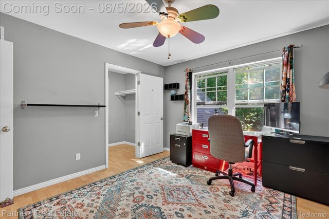 4053 Rolling Acres Drive, Hartland Township, MI 48353