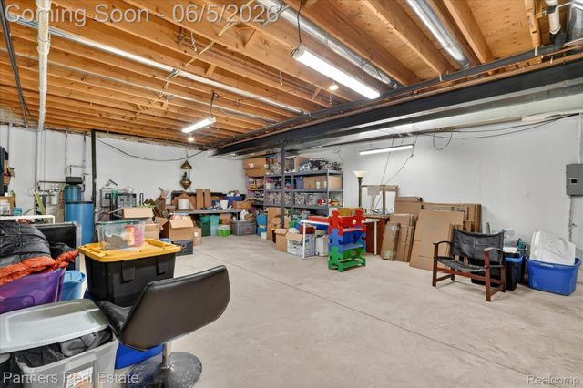 4053 Rolling Acres Drive, Hartland Township, MI 48353