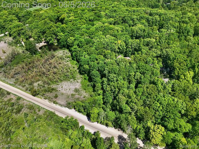 4053 Rolling Acres Drive, Hartland Township, MI 48353
