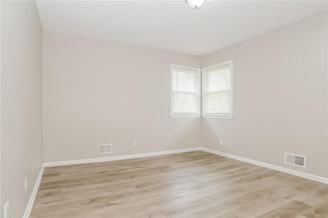 11716 E 60th Terrace, Kansas City, MO 64133