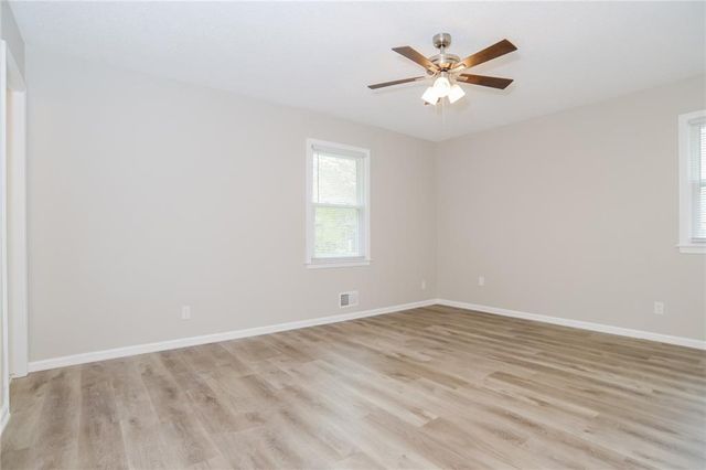 11716 E 60th Terrace, Kansas City, MO 64133