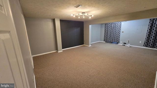 6565 RONALD RD, Capitol Heights, MD 20743