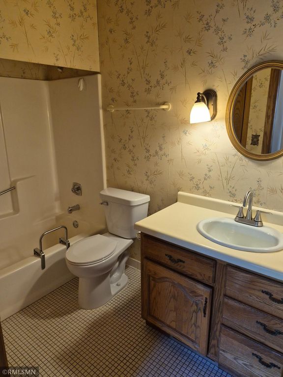 2112 Milwaukee Avenue, Minneapolis, MN 55404 — photo 5