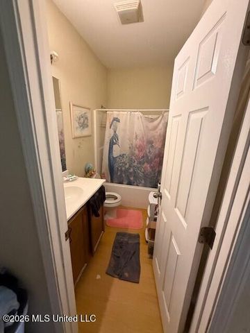 2012 Napoleon Street, A&B, Ocean Springs, MS 39564