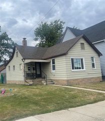 338 Goddard Street, Wyandotte, MI 48192