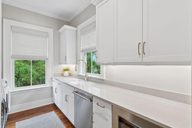 78 Halsey Boulevard, Charleston, SC 29401