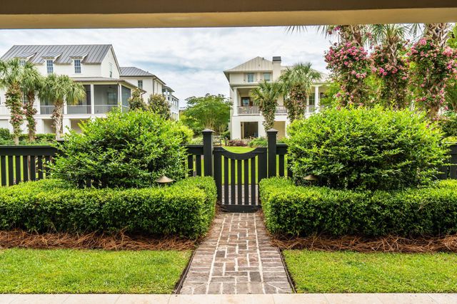 78 Halsey Boulevard, Charleston, SC 29401