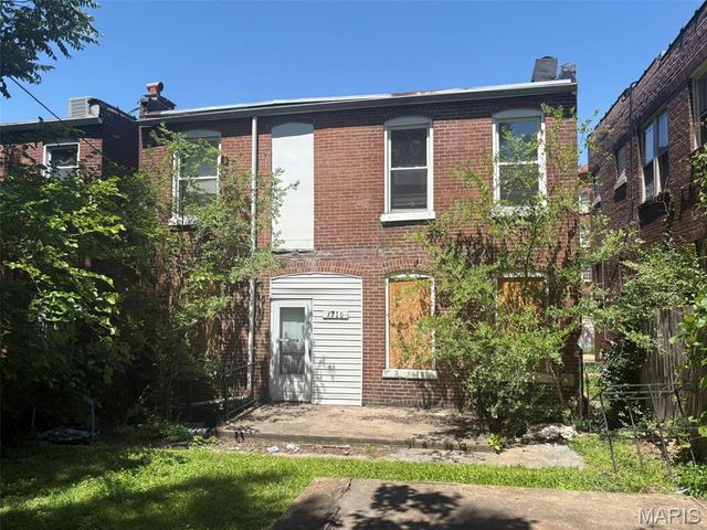 3710 S Broadway, St Louis, MO 63118