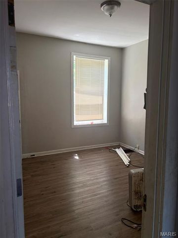 3710 S Broadway, St Louis, MO 63118