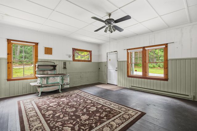 79 Lynchville Park Road, Goffstown, NH 03045