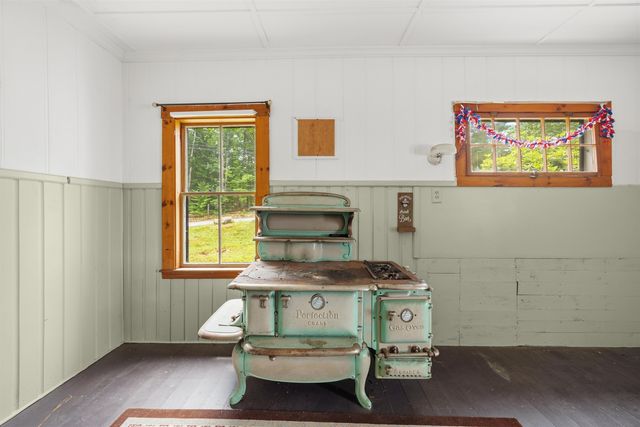 79 Lynchville Park Road, Goffstown, NH 03045