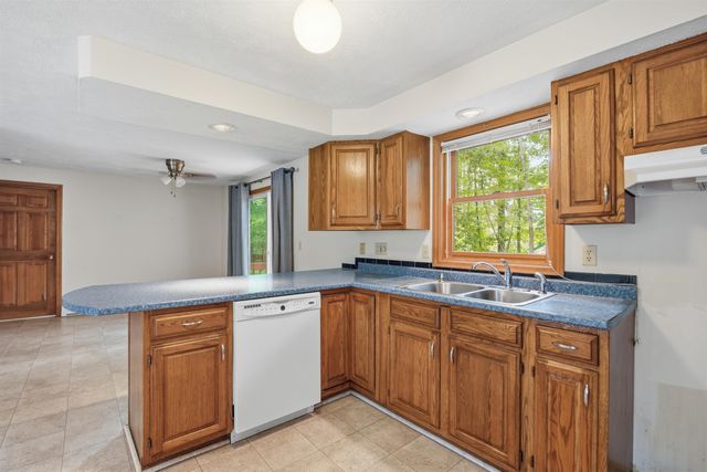 79 Lynchville Park Road, Goffstown, NH 03045