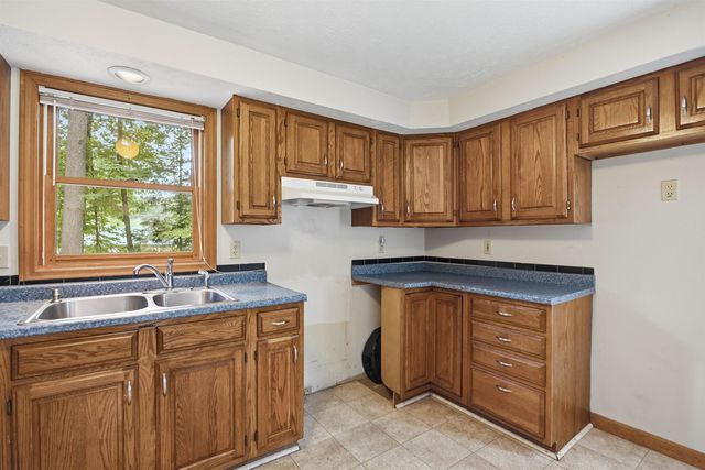 79 Lynchville Park Road, Goffstown, NH 03045