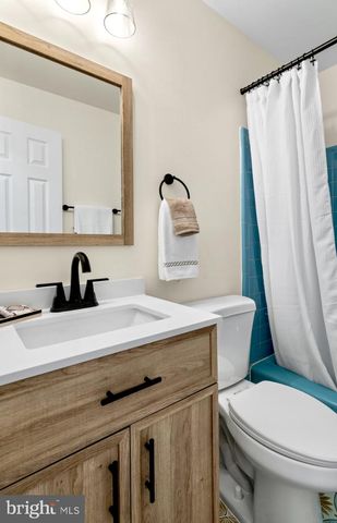 2811 ELSMORE ST, Fairfax, VA 22031