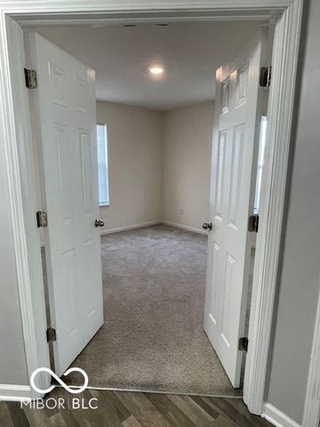 12075 Country Side Drive, Indianapolis, IN 46229