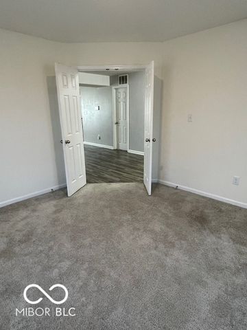 12075 Country Side Drive, Indianapolis, IN 46229