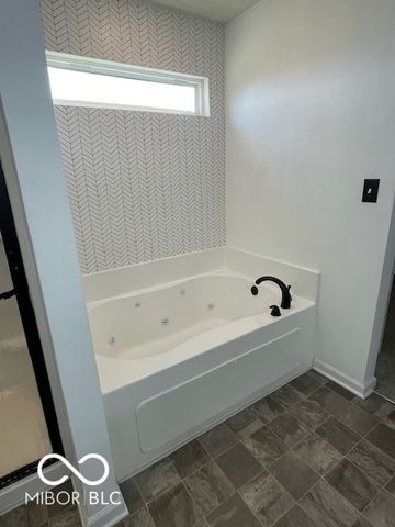 12075 Country Side Drive, Indianapolis, IN 46229