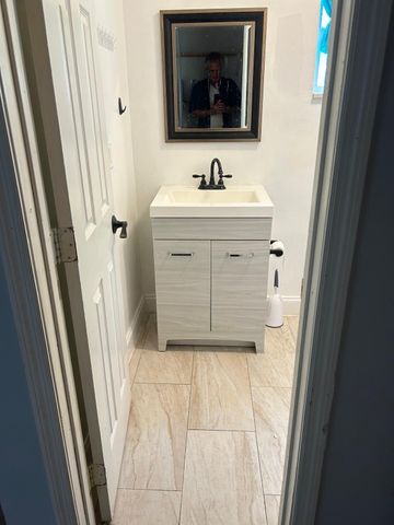 2739 Lincoln Street Apartment 1, Hollywood, FL 33020