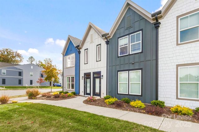 920 Blu Central Road, Charlotte, NC 28134