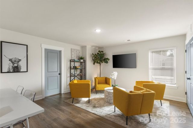 920 Blu Central Road, Charlotte, NC 28134