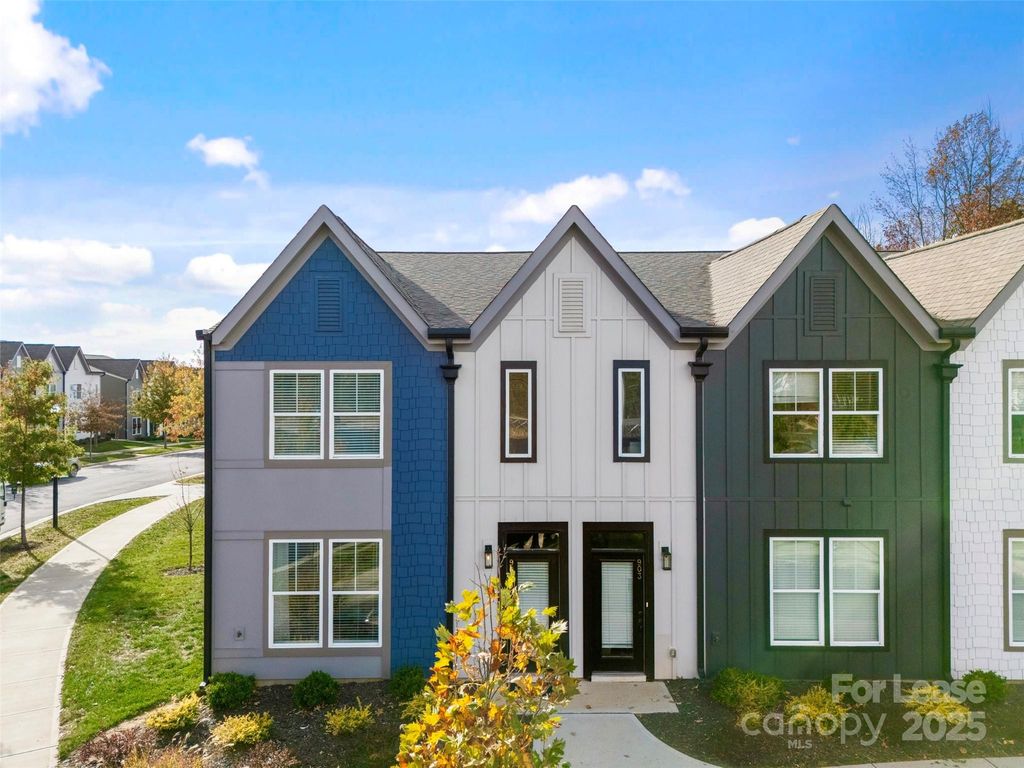 920 Blu Central Road, Charlotte, NC 28134