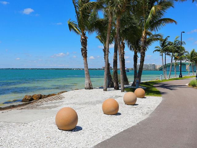 606 OWL WAY, Sarasota, FL 34236