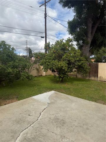 22149 Welby, Canoga Park, CA 91303