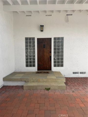 22149 Welby, Canoga Park, CA 91303