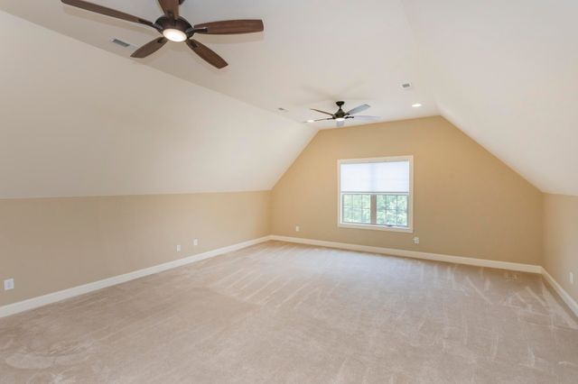 111 Country Hills Dr, Hendersonville, TN 37075