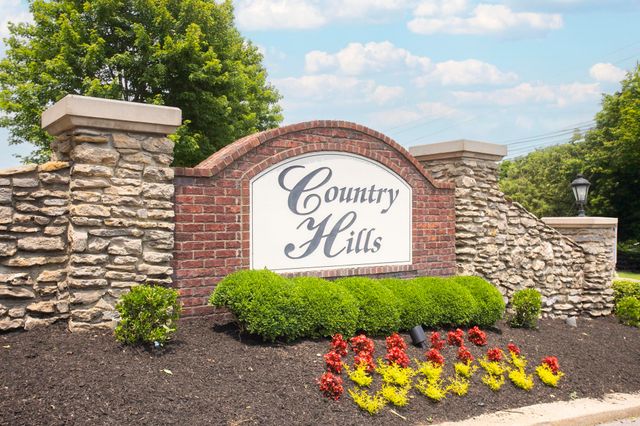111 Country Hills Dr, Hendersonville, TN 37075