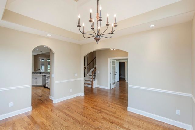 111 Country Hills Dr, Hendersonville, TN 37075