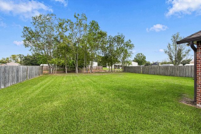 17086 Rennes Rd, Prairieville, LA 70769