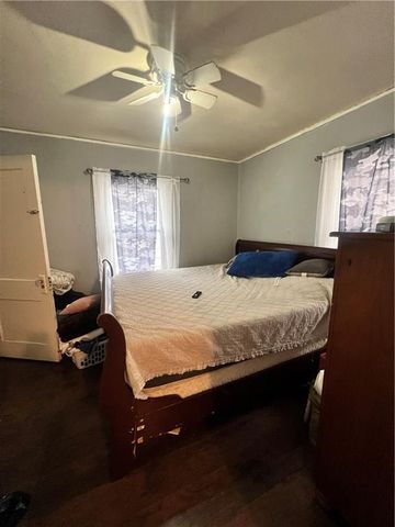 5211 Gladstone Boulevard, Kansas City, MO 64123