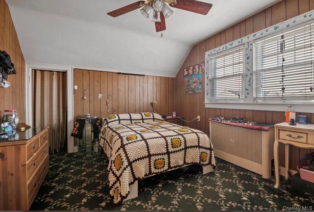 5 Cedar Avenue, Farmingdale, NY 11735