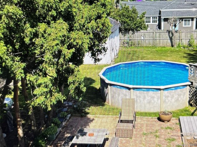 5 Cedar Avenue, Farmingdale, NY 11735