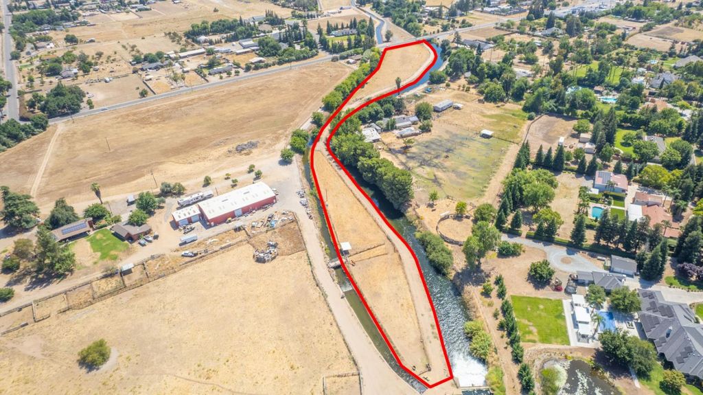 Image 1 of property listing at 0 Apn 310-143-39, Fresno, CA 93737
