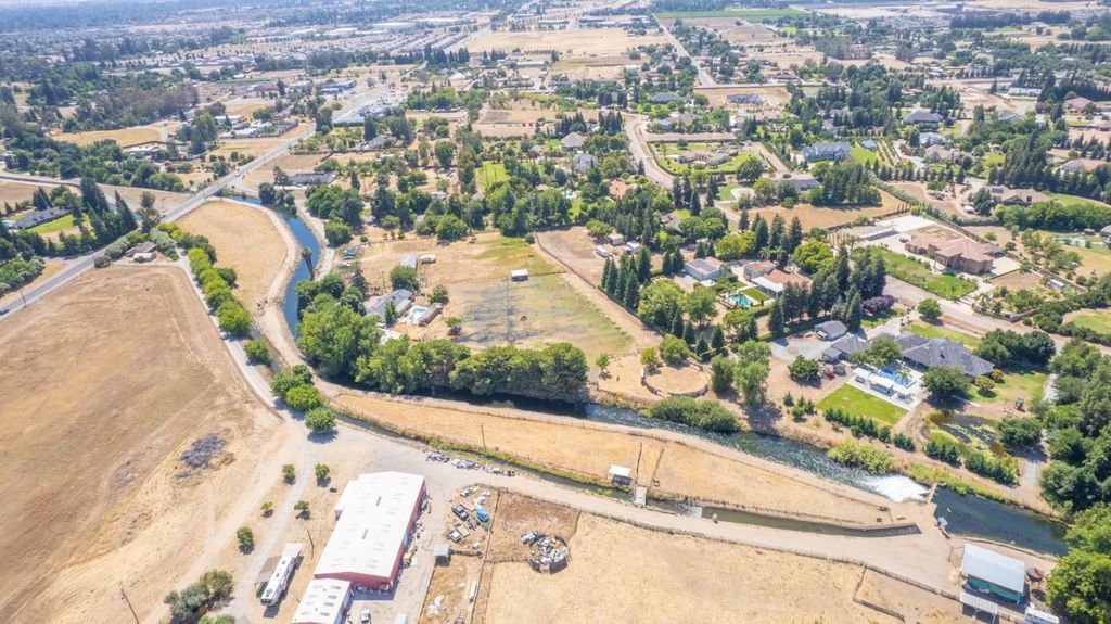 Image 15 of property listing at 0 Apn 310-143-39, Fresno, CA 93737