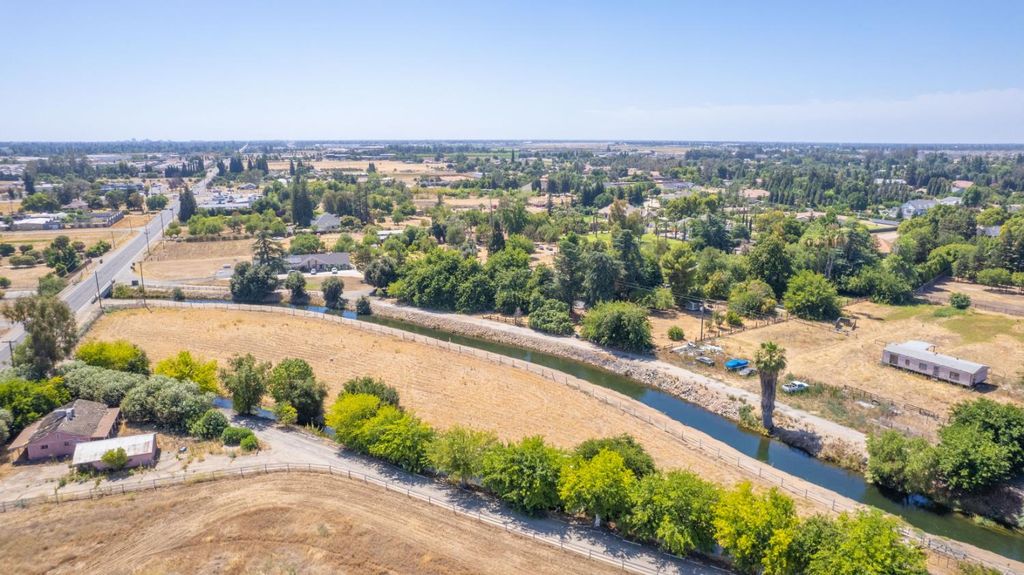Image 19 of property listing at 0 Apn 310-143-39, Fresno, CA 93737